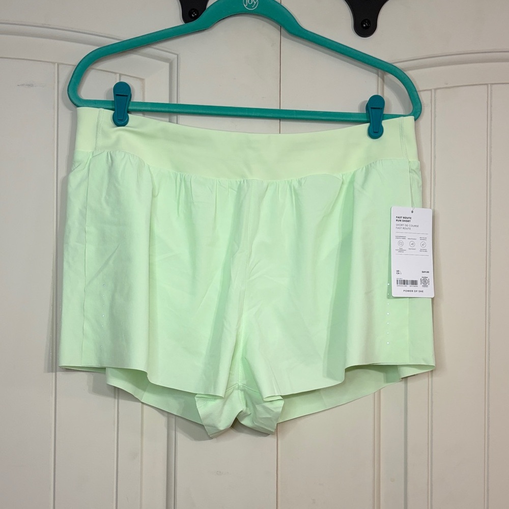 Athleta Fast Route Run Shorts Spark Green NWT Size L